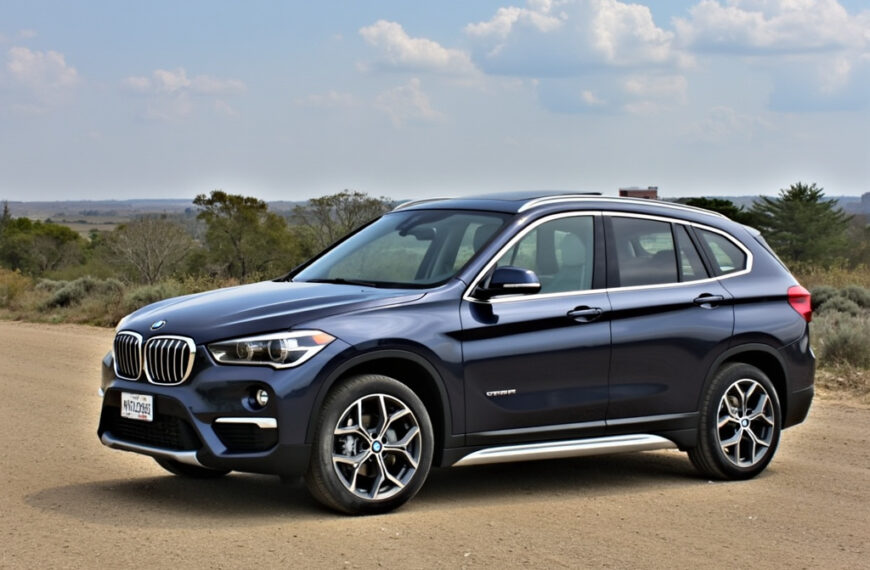 BMW X1 – opinie, cena, dane techniczne, wymiary, spalanie, osiągi