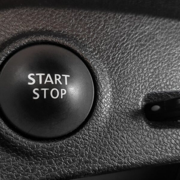 Jak działa system Start-Stop w samochodzie i jakie ma korzyści?