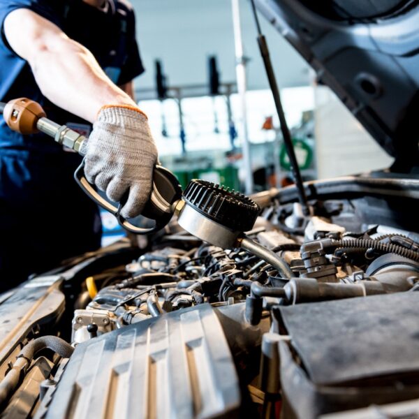 Oleje silnikowe: jak dobrać najlepszy do swojego pojazdu?